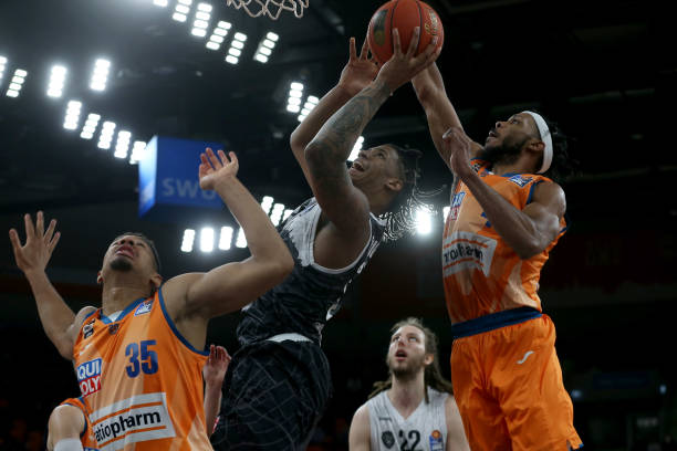 队提供了宝 队提供了宝