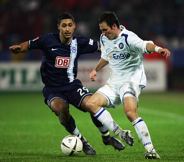 中表现出色 中表现出色