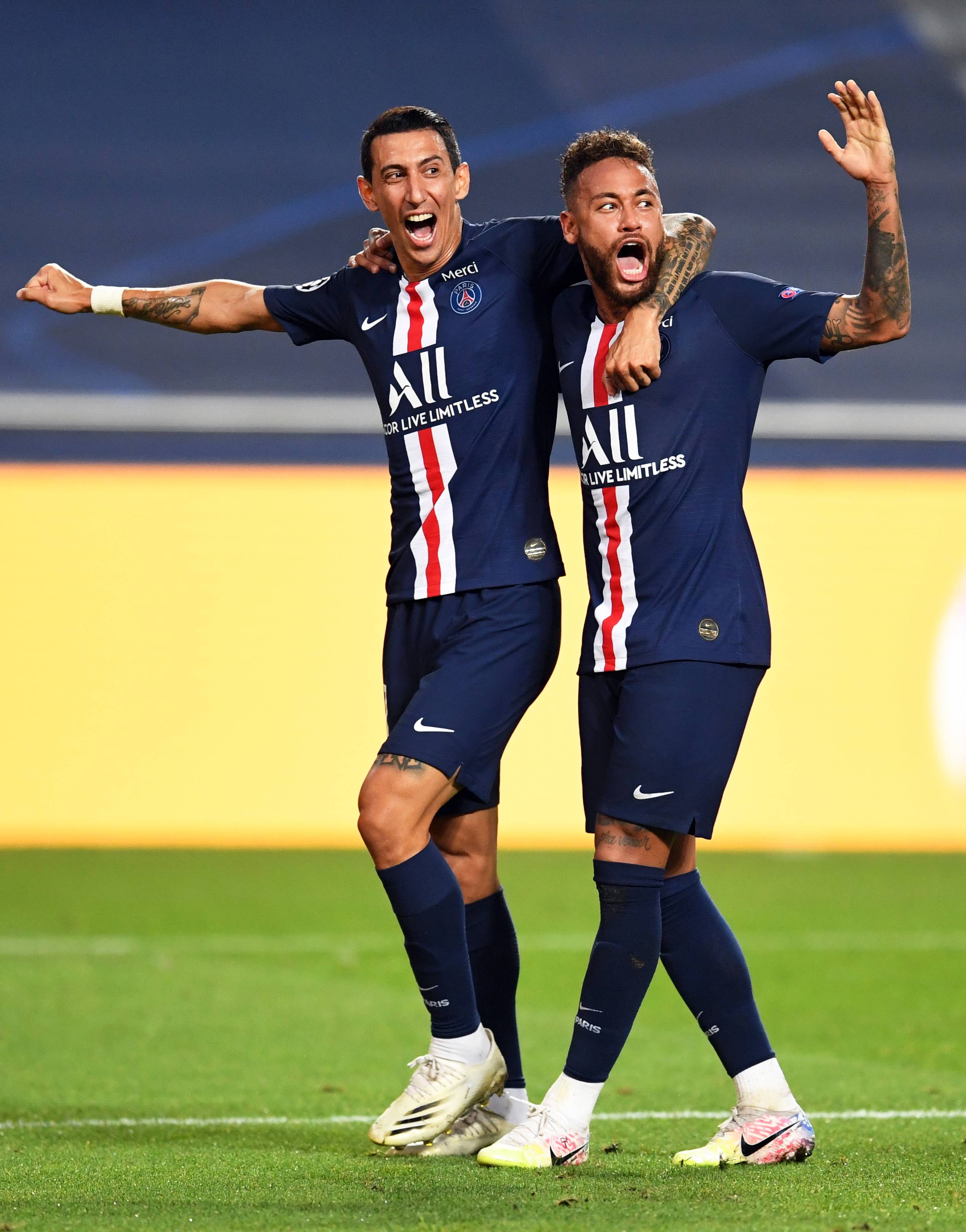 赛季早些时 赛季早些时