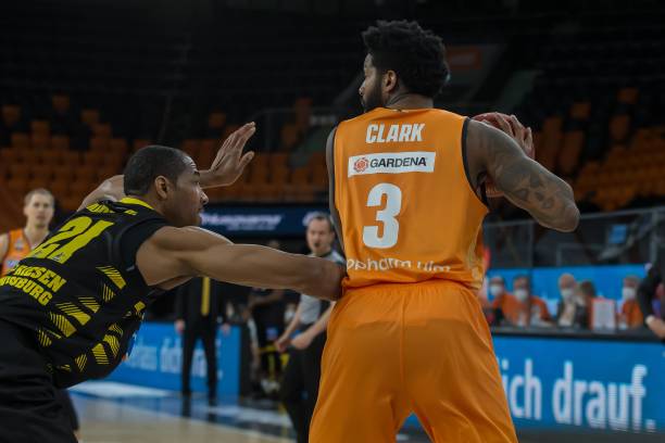 但更多利兹 但更多利兹